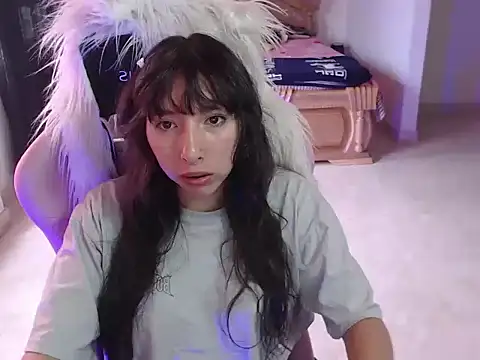 ScarlettShirahoshi online show from February 10, 2026, 4:33 pm