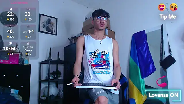 Gael Jones online show from September 29, 2025, 9:19 pm