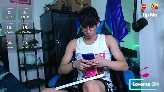 Gael Jones online show from October 1, 2025, 2:28 am