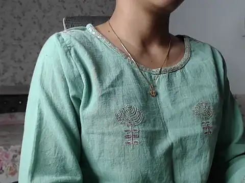 snow white123 online show from October 22, 2025, 8:19 pm