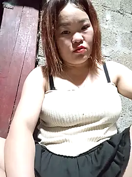 sukabae00 online show from April 5, 2026, 12:13 pm