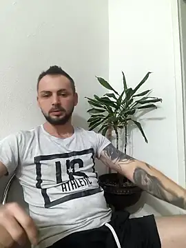 papichulo0099 online show from February 4, 2026, 3:12 am