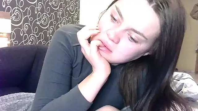 Bonny Candy online show from November 16, 2025, 1:11 am