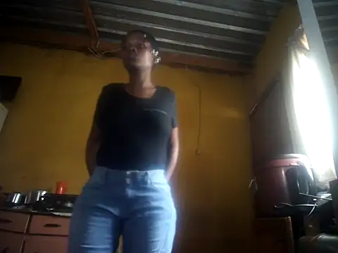 Caramelchick01 online show from September 24, 2025, 9:45 am