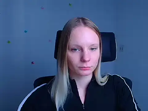 Snapshot of Kassandra_XX chatting on October 3, 2025, 11:18 am Kassandra XX online show from October 3, 2025, 11:18 am
