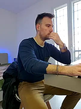 mrlyuis online show from January 8, 2026, 11:45 am