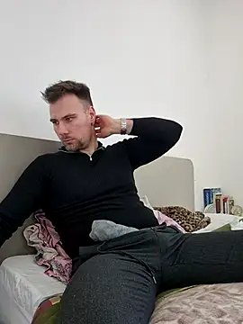 mrlyuis online show from January 9, 2026, 1:03 pm