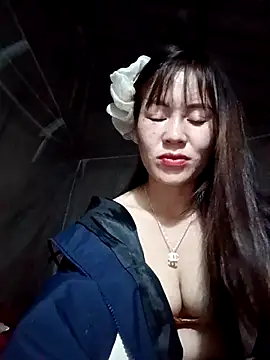 TinTim02 online show from November 24, 2025, 10:48 am