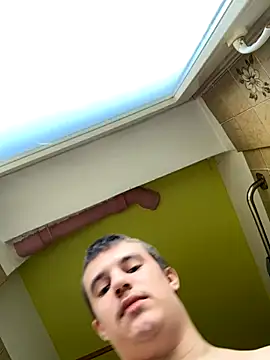 pussyhunter323557 online show from November 18, 2025, 2:32 pm