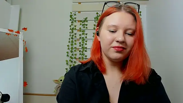 Snapshot of ScarletVixen_ chatting on October 11, 2025, 6:50 pm ScarletVixen online show from October 11, 2025, 6:50 pm