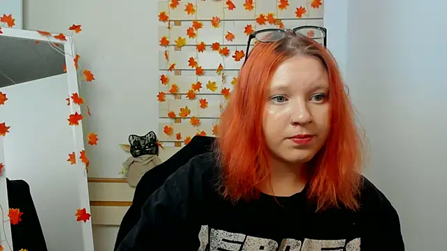 Snapshot of ScarletVixen_ chatting on October 16, 2025, 6:20 pm ScarletVixen online show from October 16, 2025, 6:20 pm