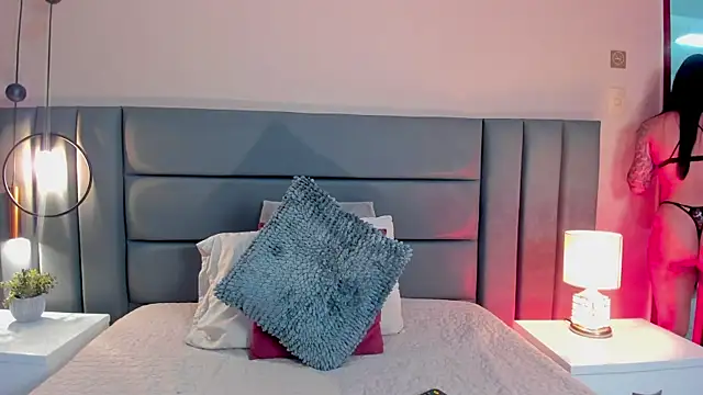 Snapshot of SagiraBelle chatting on September 23, 2025, 11:35 am SagiraBelle online show from September 23, 2025, 11:35 am