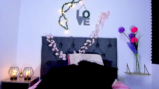 Snapshot of SagiraBelle chatting on January 6, 2026, 4:32 pm SagiraBelle online show from January 6, 2026, 4:32 pm