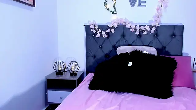 Snapshot of SagiraBelle chatting on January 9, 2026, 4:54 pm SagiraBelle online show from January 9, 2026, 4:54 pm