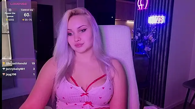 Snapshot of adrelaxina chatting on December 4, 2025, 3:54 pm adrelaxina online show from December 4, 2025, 3:54 pm