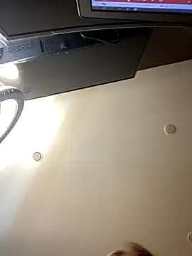 Bellissa  online show from September 27, 2025, 2:11 pm