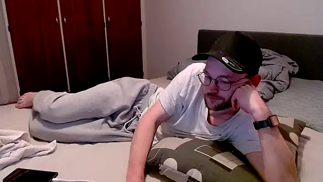 Snapshot of ChefDeLust chatting on February 1, 2026, 12:48 pm ChefDeLust online show from February 1, 2026, 12:48 pm