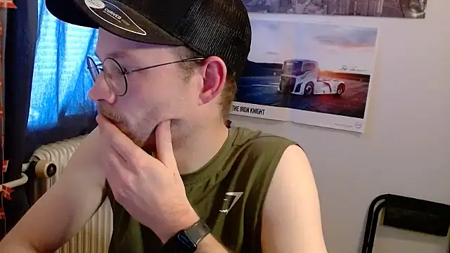 Snapshot of ChefDeLust chatting on February 15, 2026, 2:47 pm ChefDeLust online show from February 15, 2026, 2:47 pm