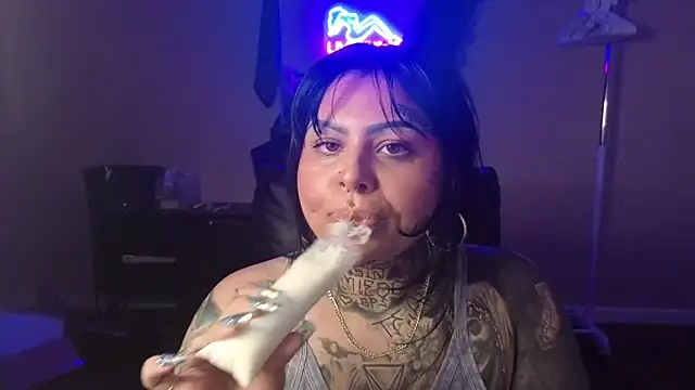 chicanachic13 online show from May 3, 2026, 10:27 pm