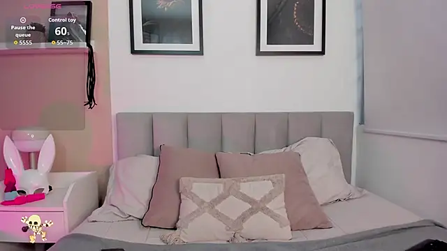 Angel Blck online show from November 5, 2025, 1:22 pm