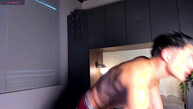 AustinJones  online show from October 4, 2025, 8:18 pm