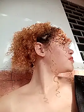 SirenRouge 69 online show from September 16, 2025, 9:27 pm