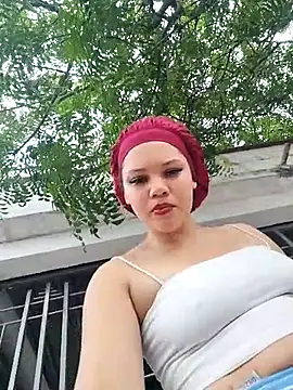 SirenRouge 69 online show from December 1, 2025, 8:25 pm