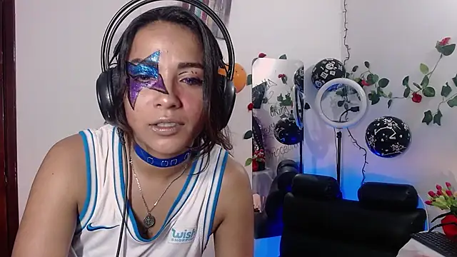 Dakota ro online show from October 27, 2025, 7:51 pm