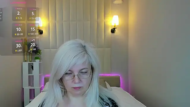 Hella Fabel online show from June 8, 2026, 1:09 am