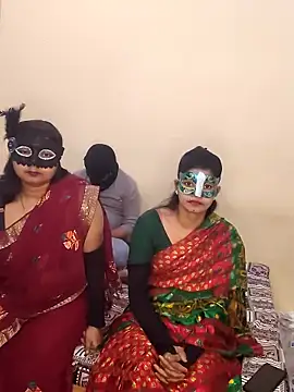 Hot modal online show from February 5, 2026, 4:44 pm