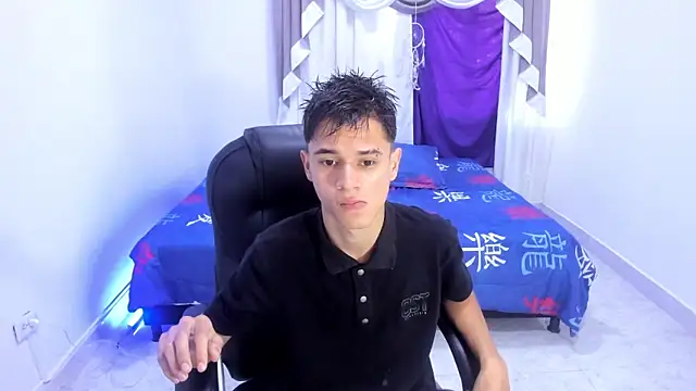 Aron Boyy online show from October 17, 2025, 8:33 pm