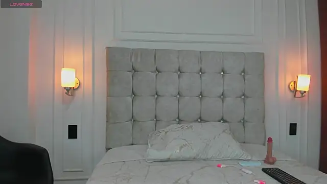 DulceEstrella  online show from October 4, 2025, 4:54 am