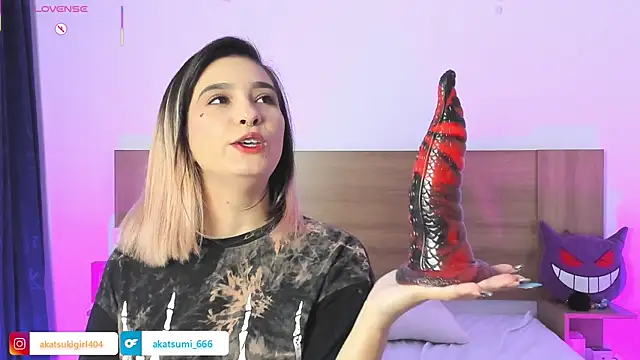 Akatsumi  online show from November 23, 2025, 12:54 am