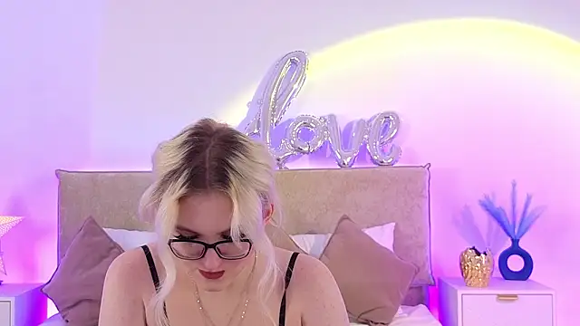 Snapshot of Jules_night chatting on March 19, 2026, 9:30 pm Jules night online show from March 19, 2026, 9:30 pm