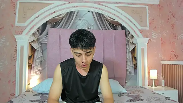 Dani rivass online show from November 22, 2025, 11:09 am