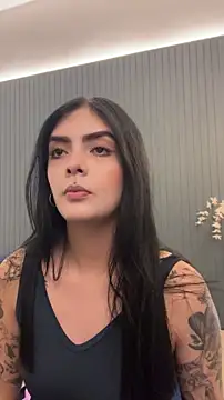Snapshot of AliceRitter chatting on May 5, 2026, 10:18 pm AliceRitter online show from May 5, 2026, 10:18 pm