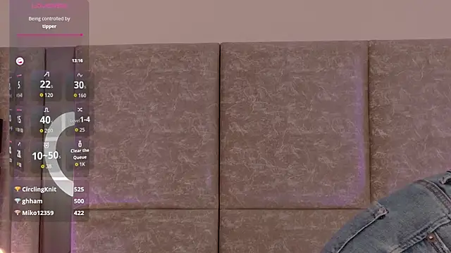 Martina-Roberts- online show from November 1, 2025, 3:52 am