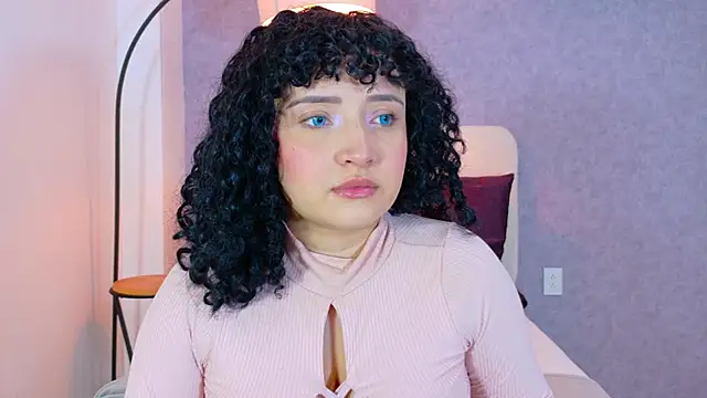 Tracielowe w online show from December 22, 2025, 3:25 am