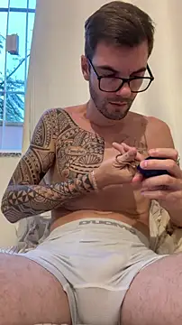 Leonsouzaof online show from February 19, 2026, 9:44 pm