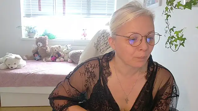 Linsy Kim online show from January 17, 2026, 9:25 am