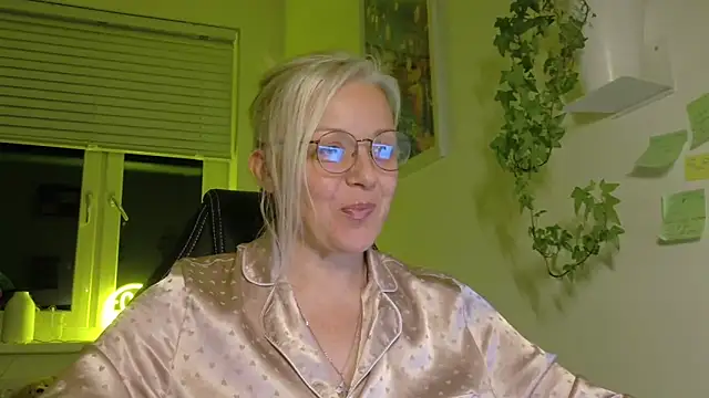 Linsy Kim online show from March 6, 2026, 8:27 pm