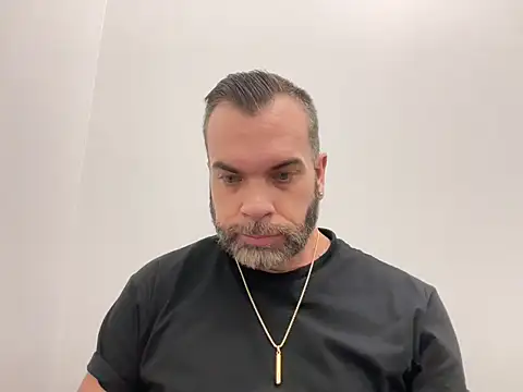 Snapshot of Ty_lerDavid chatting on October 29, 2025, 8:10 pm Ty lerDavid online show from October 29, 2025, 8:10 pm