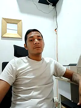 Snapshot of JoaoSalgado chatting on September 14, 2025, 12:21 am JoaoSalgado online show from September 14, 2025, 12:21 am