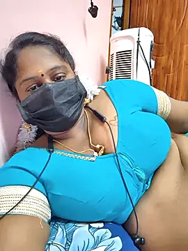 bakyasree143 online show from December 1, 2025, 8:58 pm