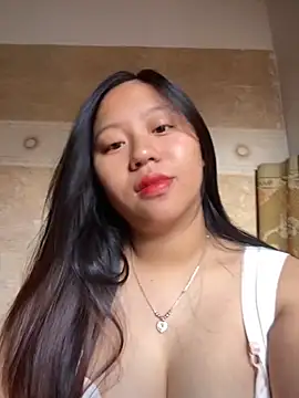 maianhcute online show from September 19, 2025, 12:45 am