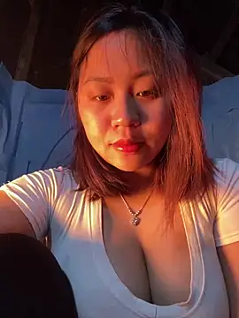 maianhcute online show from March 9, 2026, 12:03 am