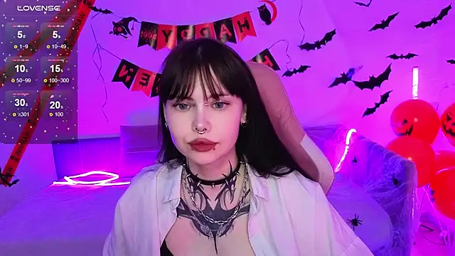 Morana Batt online show from October 30, 2025, 2:13 am