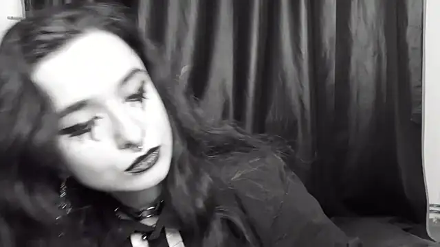 dreamin blaze online show from November 28, 2025, 8:17 am