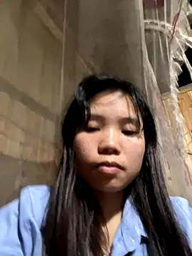 Ngoc-bbi online show from October 30, 2025, 5:42 am