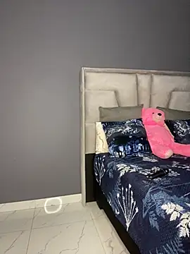 Ebony Warlock  online show from November 14, 2025, 6:23 am